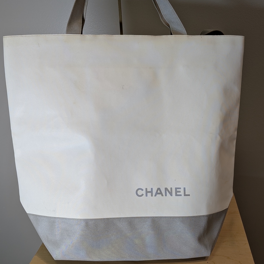 CHANEL White and Gray Minimalist Tote